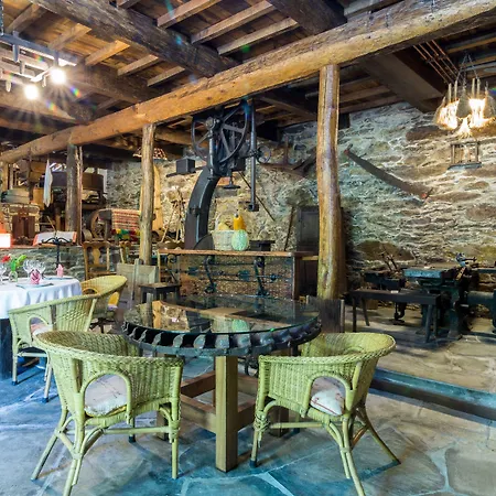 O Muino De Pena 3* O Pino